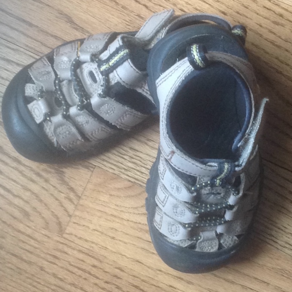 Tan Keen sandals